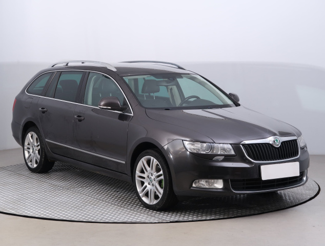 Škoda Superb 2010