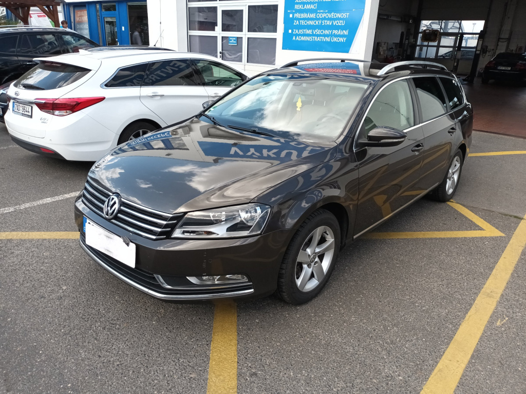 Volkswagen Passat, 2011, 2.0 TDI, 103kW