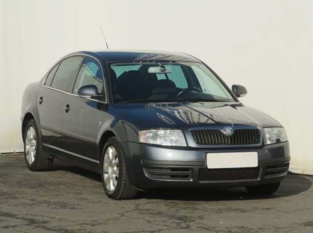 Škoda Superb 2008