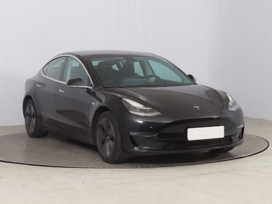 Tesla Model 3 - 2019