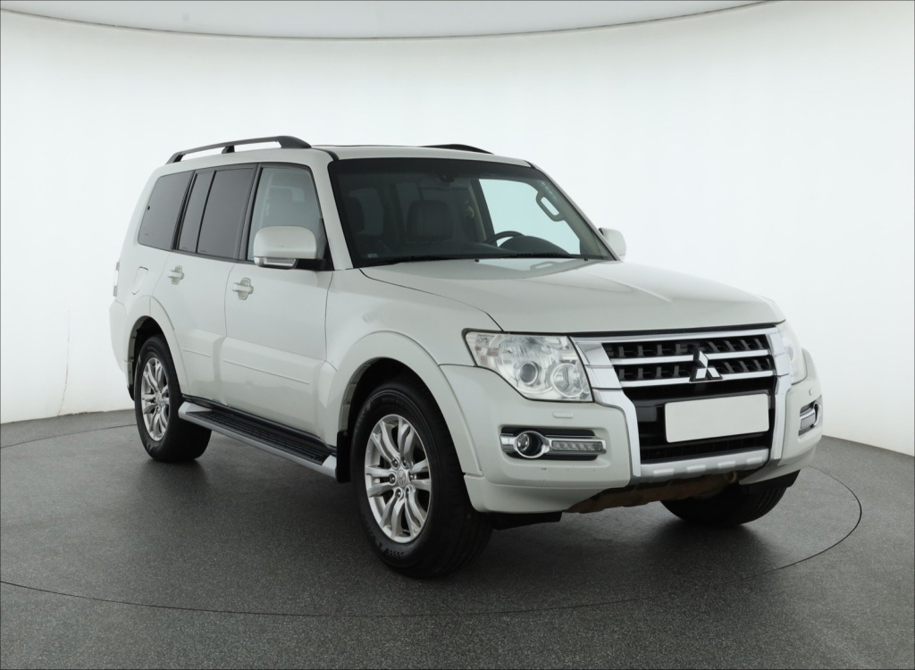 Mitsubishi Pajero, 2015, 3.2 DI-D, 147kW, 4x4