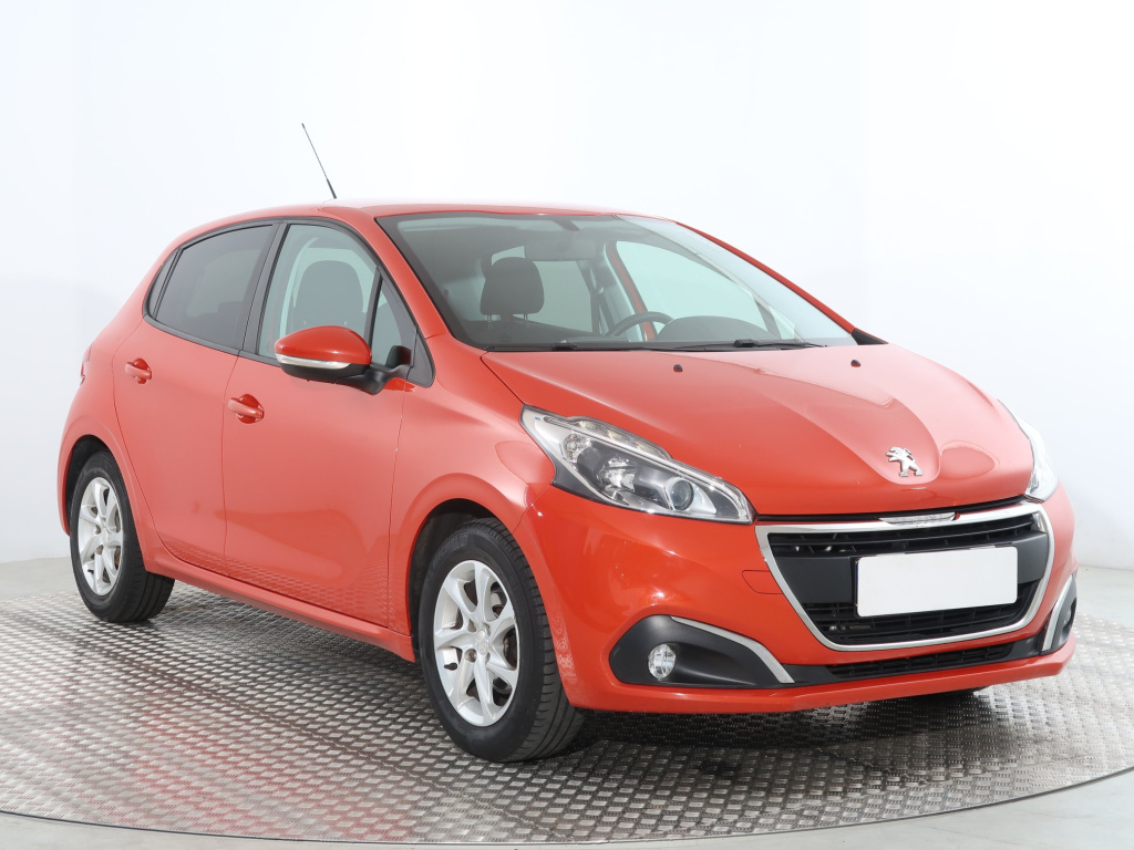 Peugeot 208, 2015, 1.2 PureTech, 60kW