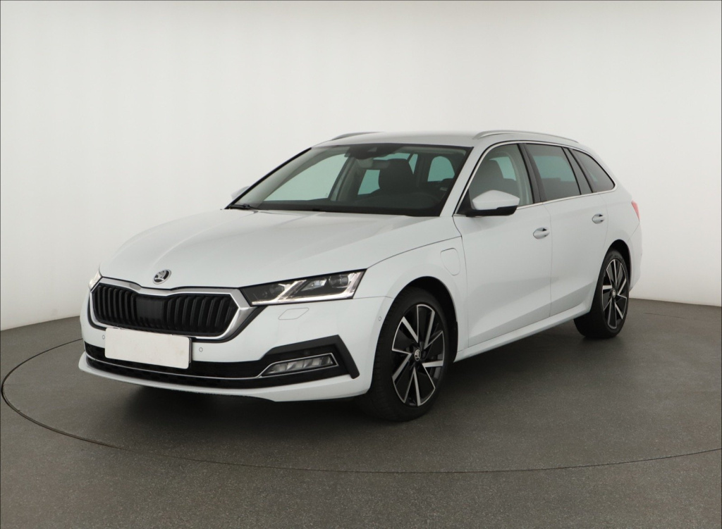 Škoda Octavia, 2021, 1.4 TSI iV, 150kW