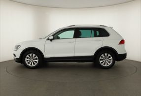 Volkswagen Tiguan - 2020