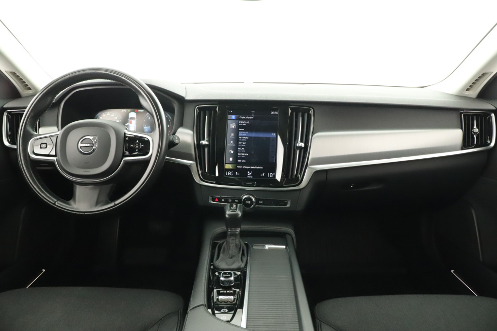 Volvo V90, 2017, D5 AWD, 173kW, 4x4