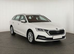 Škoda Octavia - 2023