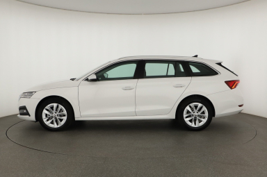 Škoda Octavia - 2023