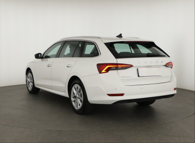 Škoda Octavia - 2023