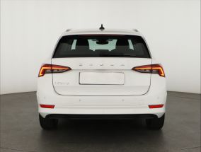 Škoda Octavia - 2023