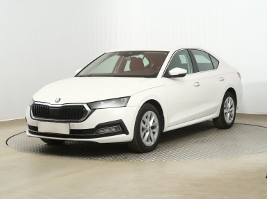 Škoda Octavia - 2023