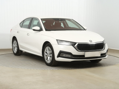 Škoda Octavia - 2023