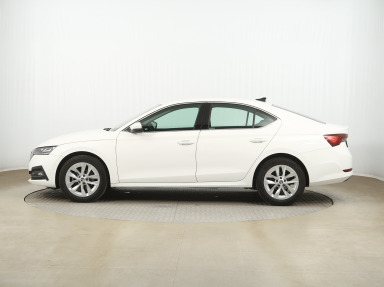 Škoda Octavia - 2023