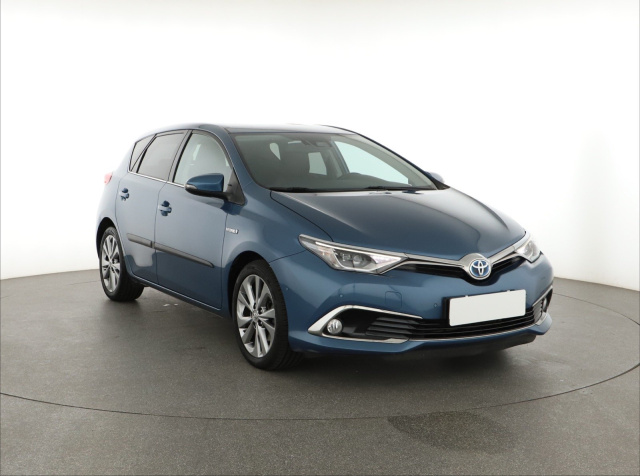 Toyota Auris 2016