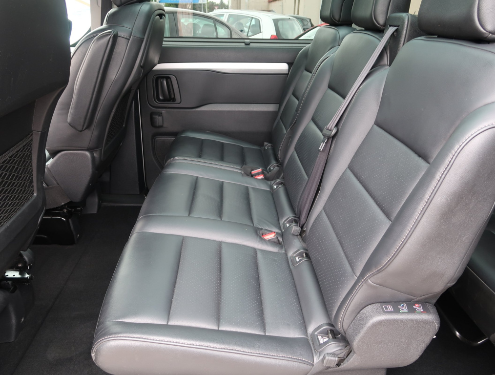 Peugeot Traveller