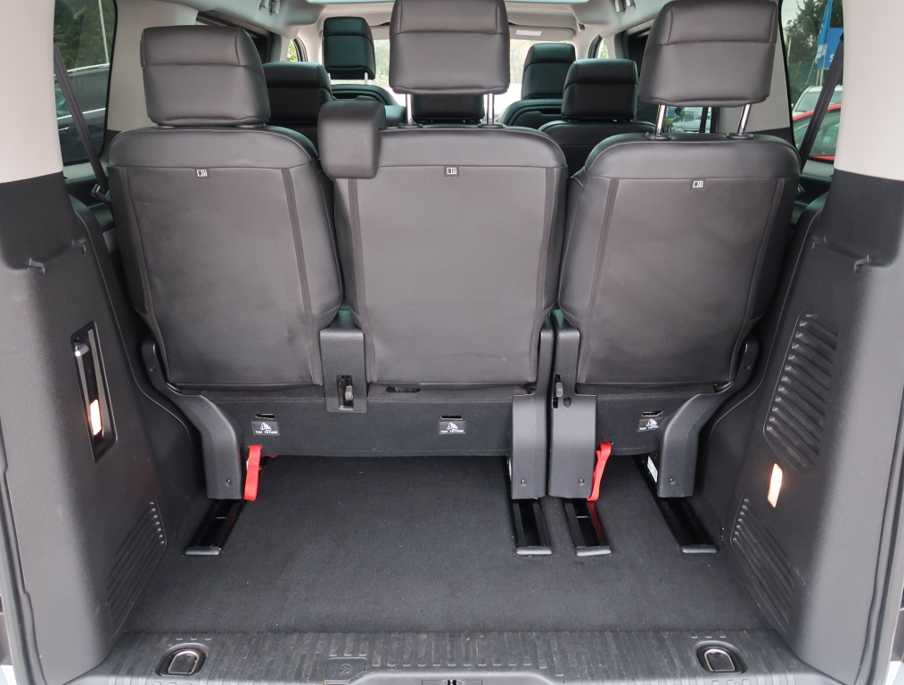 Peugeot Traveller