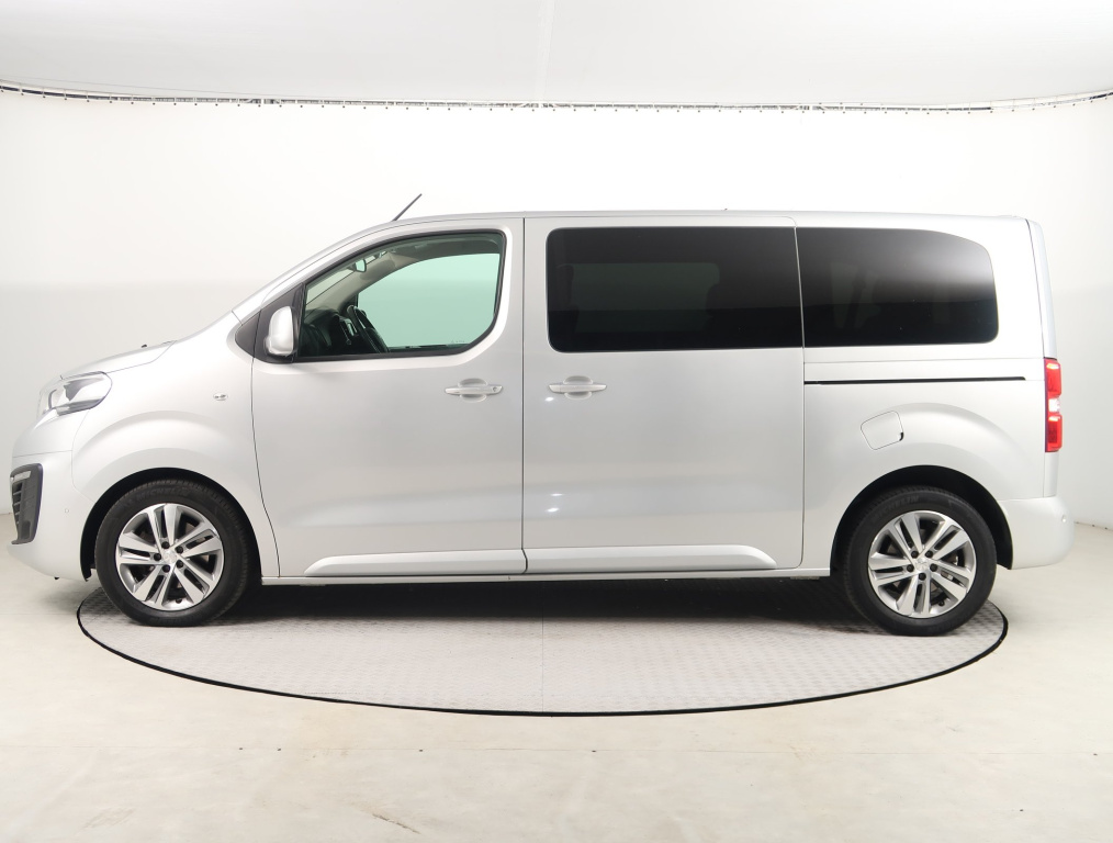 Peugeot Traveller