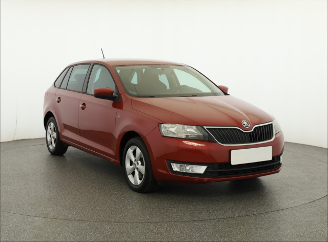 Škoda Rapid Spaceback 2013