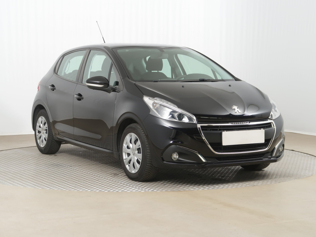 Peugeot 208, 2018, 1.2 PureTech, 61kW