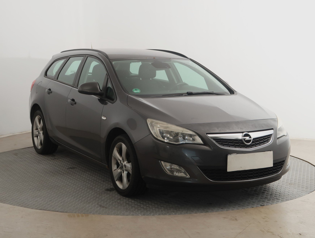 Opel Astra, 2011, 1.7 CDTI, 92kW