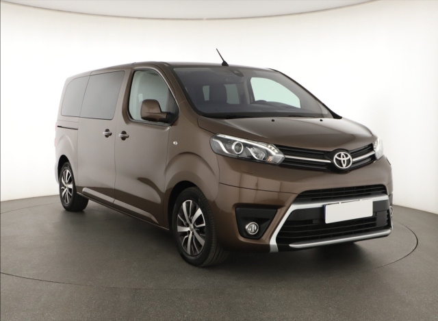 Toyota Proace Verso 2021