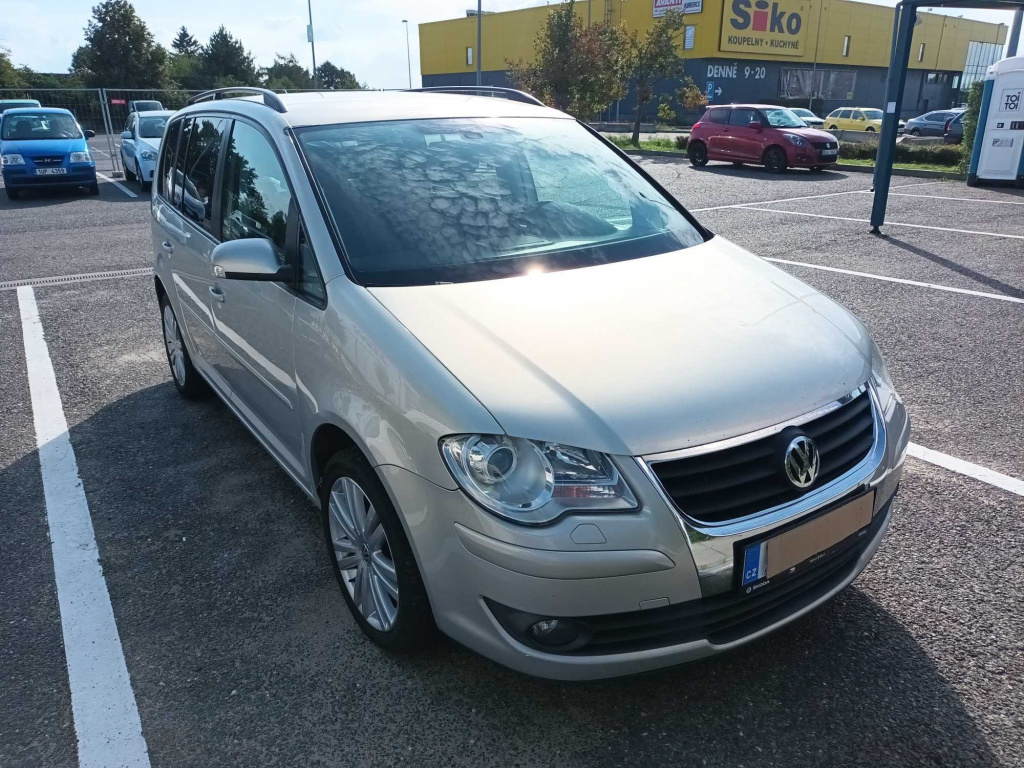 Volkswagen Touran, 2008, 2.0 TDI, 103kW