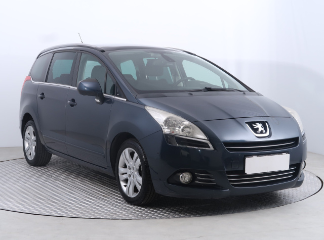 Peugeot 5008 2012