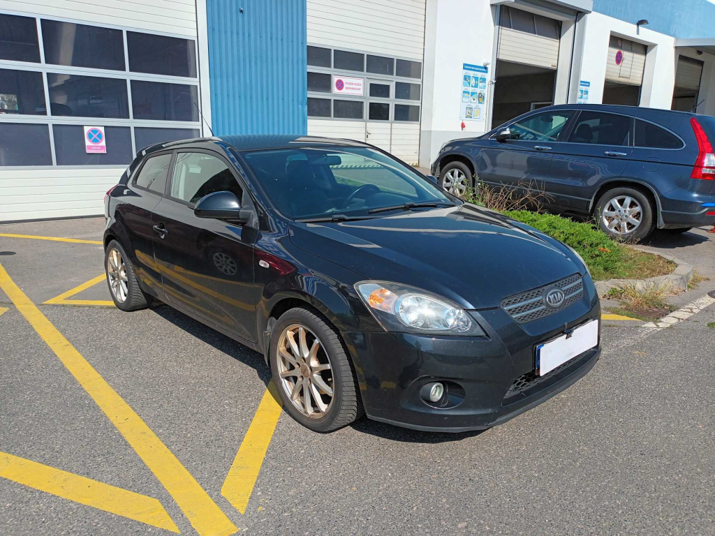 Kia Ceed, 2008, 1.6 CRDi, 85kW