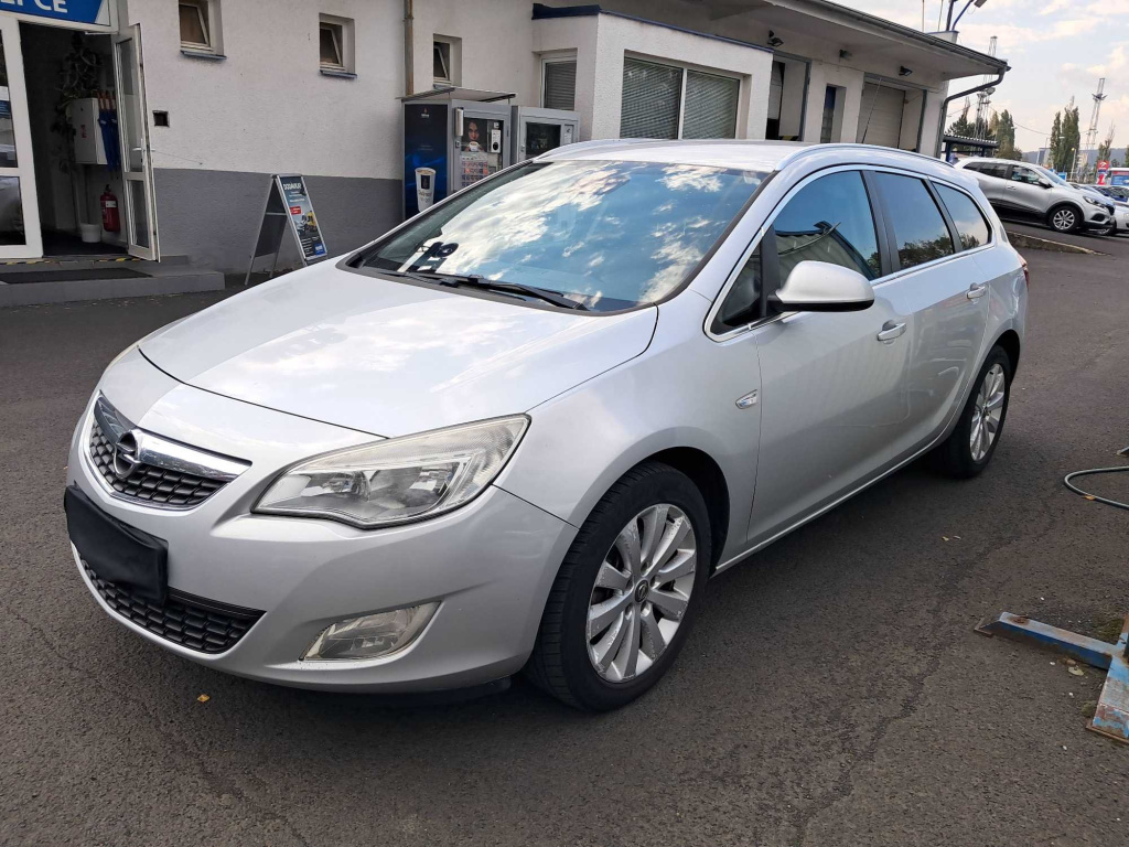 Opel Astra, 2012, 1.7 CDTI, 92kW