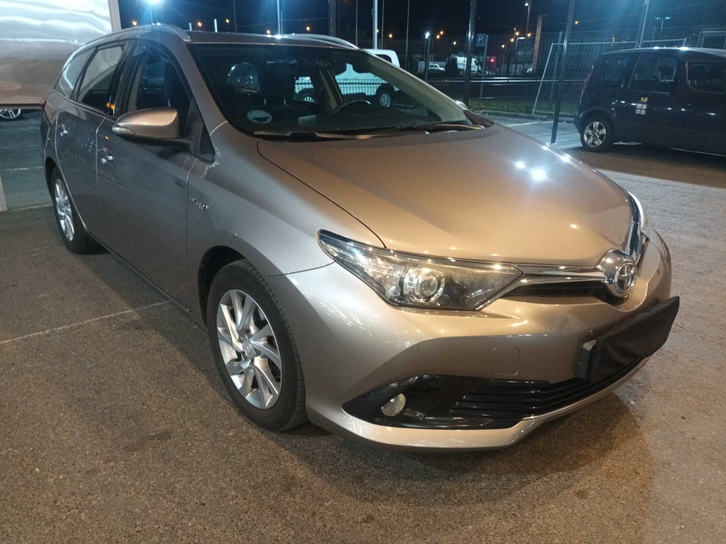 Toyota Auris, 2016, Hybrid, 100kW