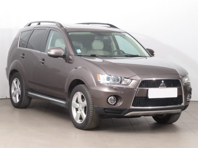 Mitsubishi Outlander 2014