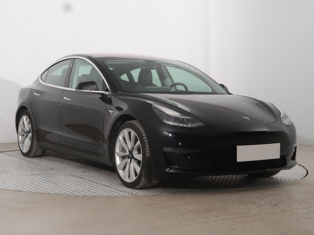 Tesla Model 3 2019