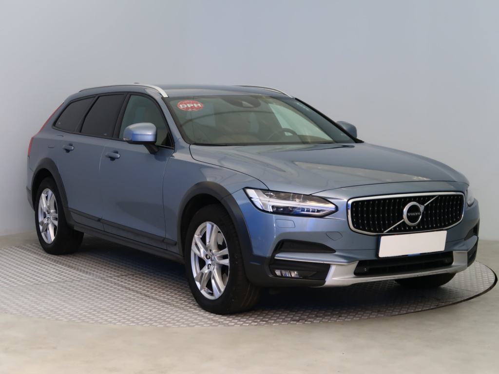 Volvo V90 Cross Country, 2018, D4 2.0 AWD, 140kW, 4x4