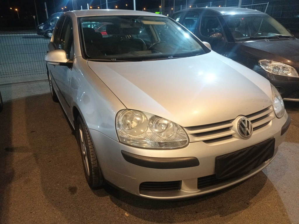 Volkswagen Golf, 2005, 1.6 FSI, 85kW