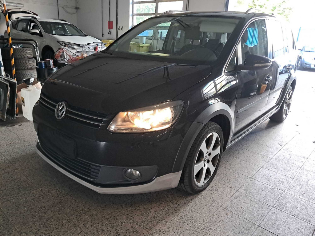 Volkswagen Touran, 2012, 2.0 TDI, 103kW