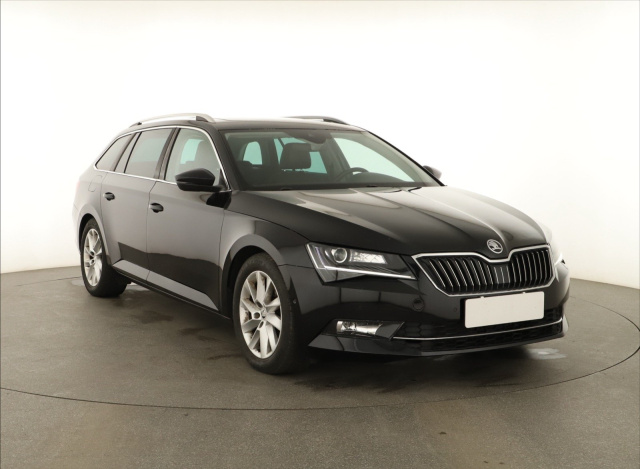 Škoda Superb 2016
