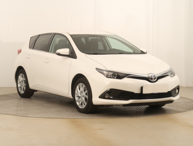 Toyota Auris 2016