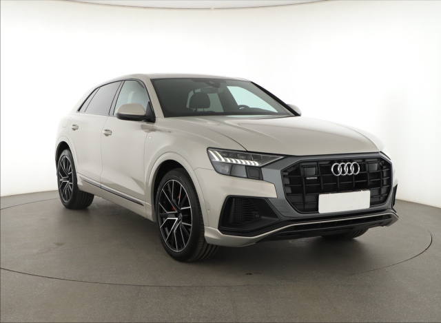 Audi Q8 2023