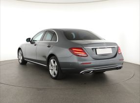 Mercedes-Benz E - 2016