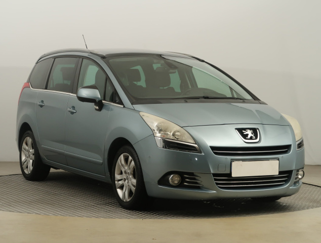 Peugeot 5008 2012