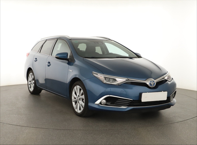 Toyota Auris 2016