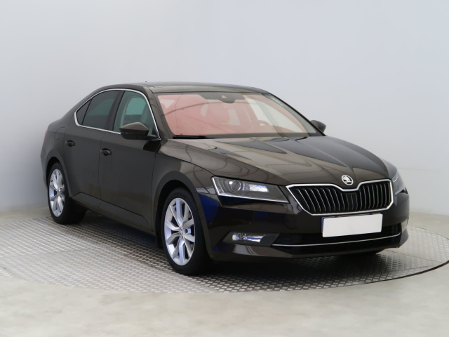 Škoda Superb 2015