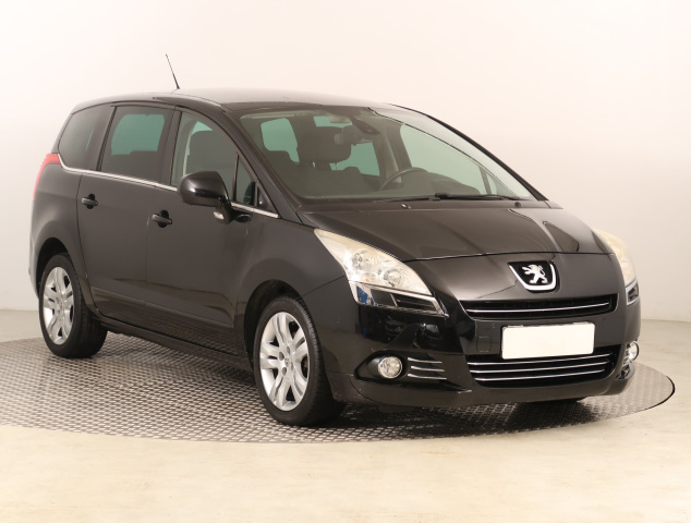 Peugeot 5008 2011