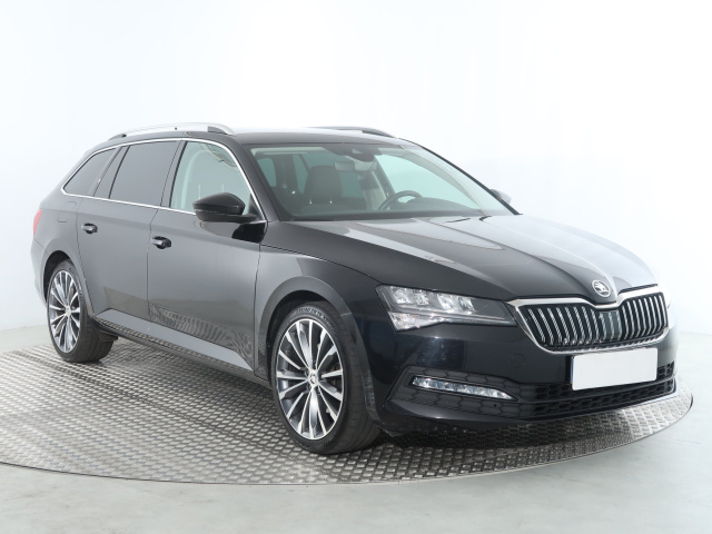 Škoda Superb 2021