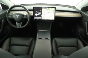 Tesla Model 3 - 2021