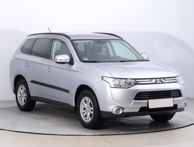 Mitsubishi Outlander 2013