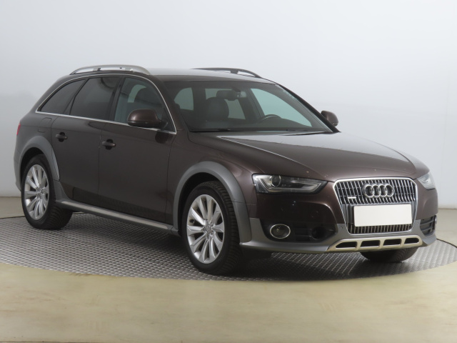 Audi A4 Allroad 2015