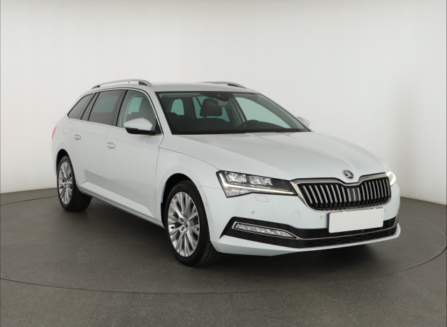 Škoda Superb 2022