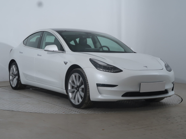 Tesla Model 3 2019