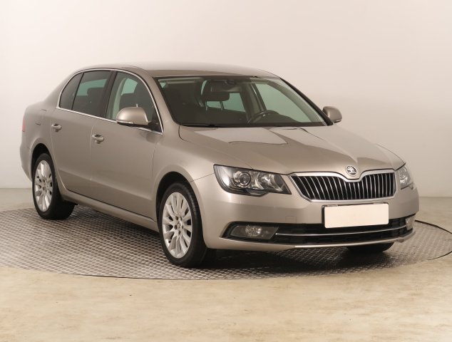 Škoda Superb 2014