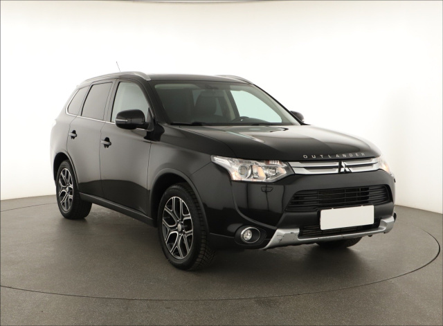 Mitsubishi Outlander 2015